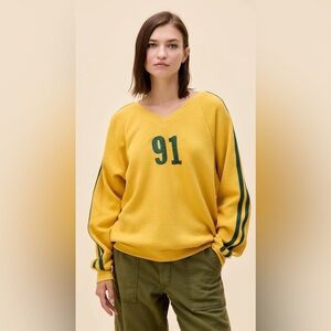 NWT Sports Inspired 91 V Neck Sweatshirt by Daydreamer Small